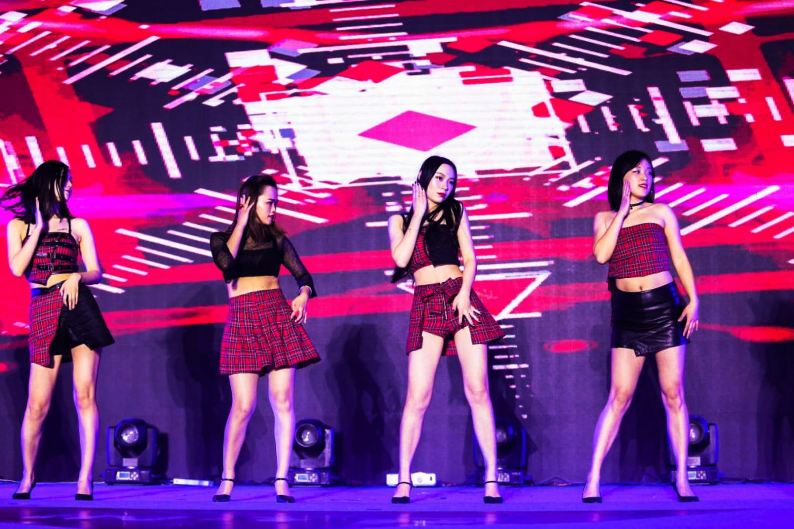 年會開場JK制服熱舞表演