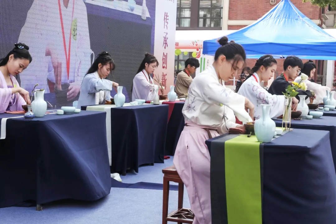 ��W����ˇ��ِ