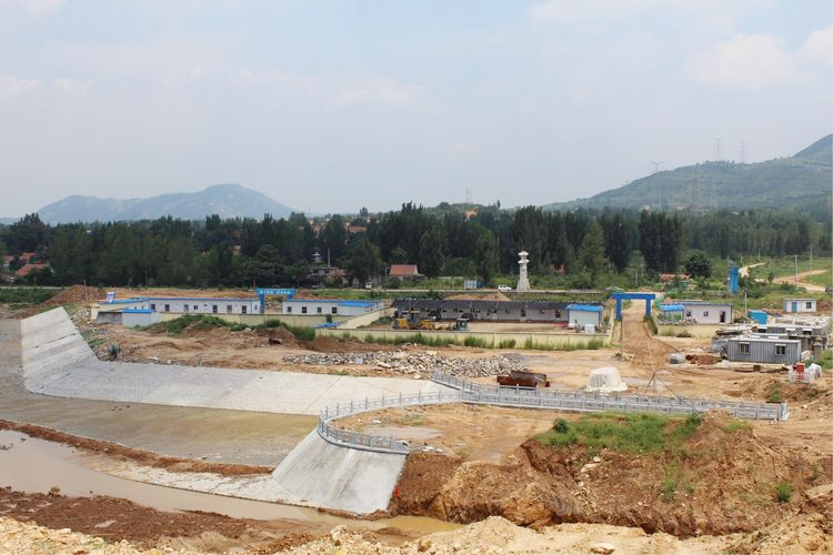 老區(qū)建設(shè)中的水庫