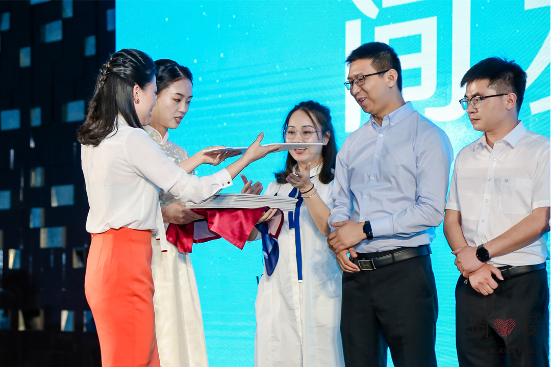 ����ӛ�������ƵZ�^�M����������5�������Ցc��