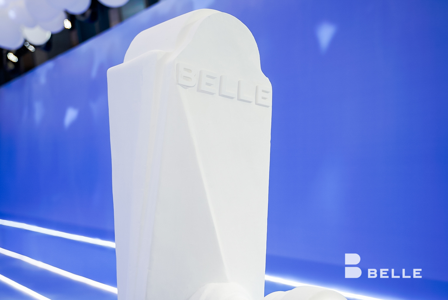 ��Ŀ�İ���logo����