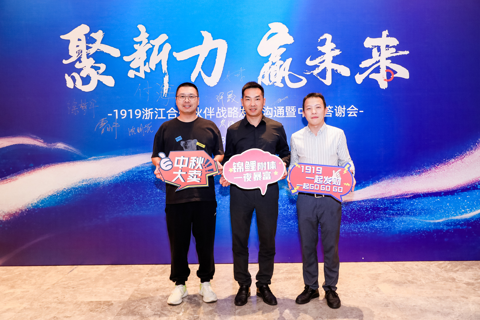 ��������ں�������Ӱ