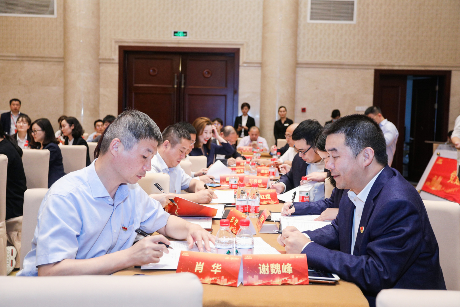 ��Ͷ�خa(ch��n)�������Cȯ�h���Y(ji��)�����s�F(xi��n)��