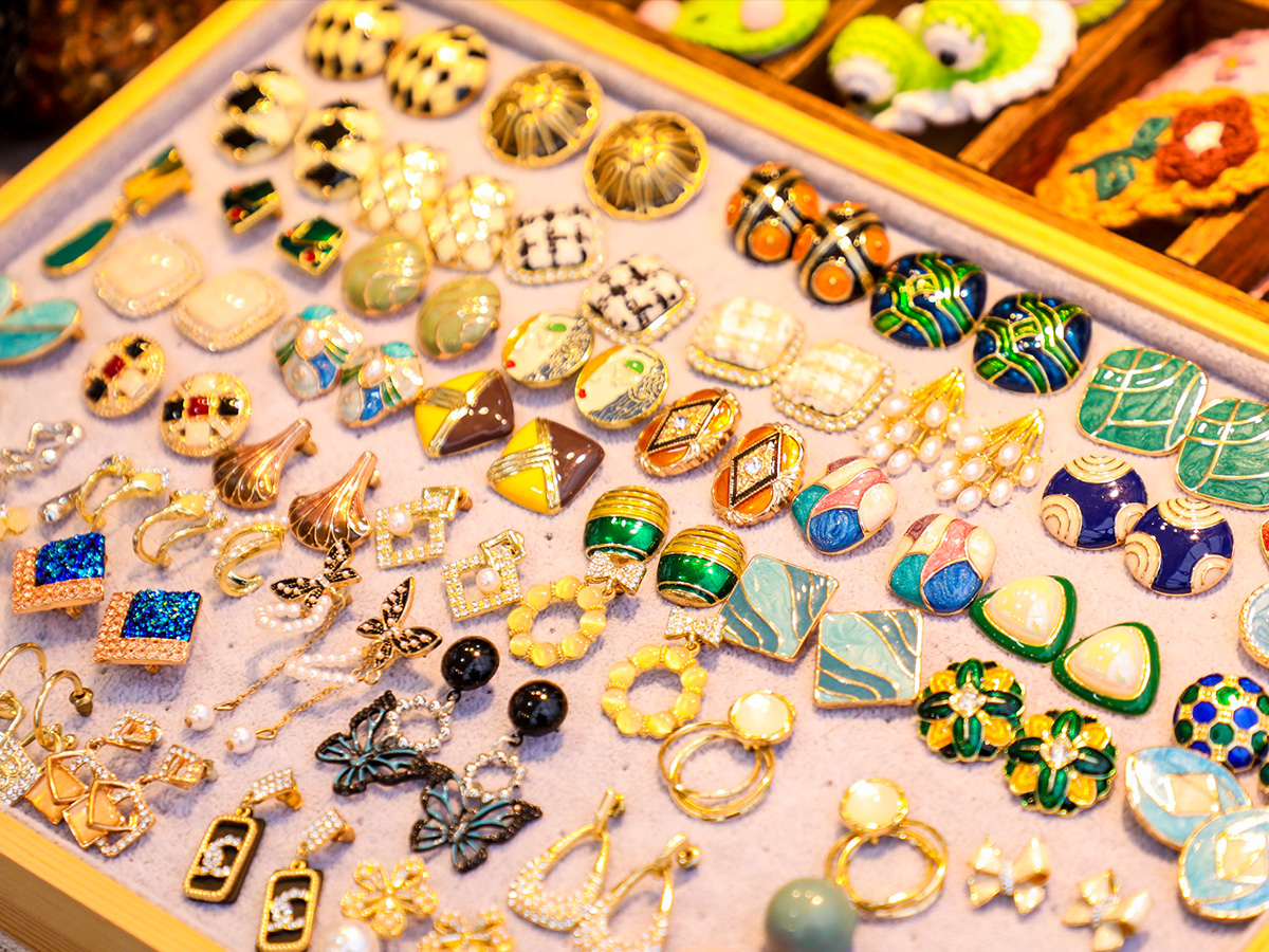 �������}���й�ˇƷ��λ