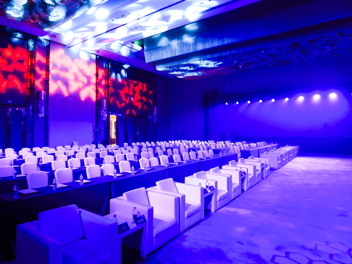 會議領(lǐng)導(dǎo)席/嘉賓席座次安排