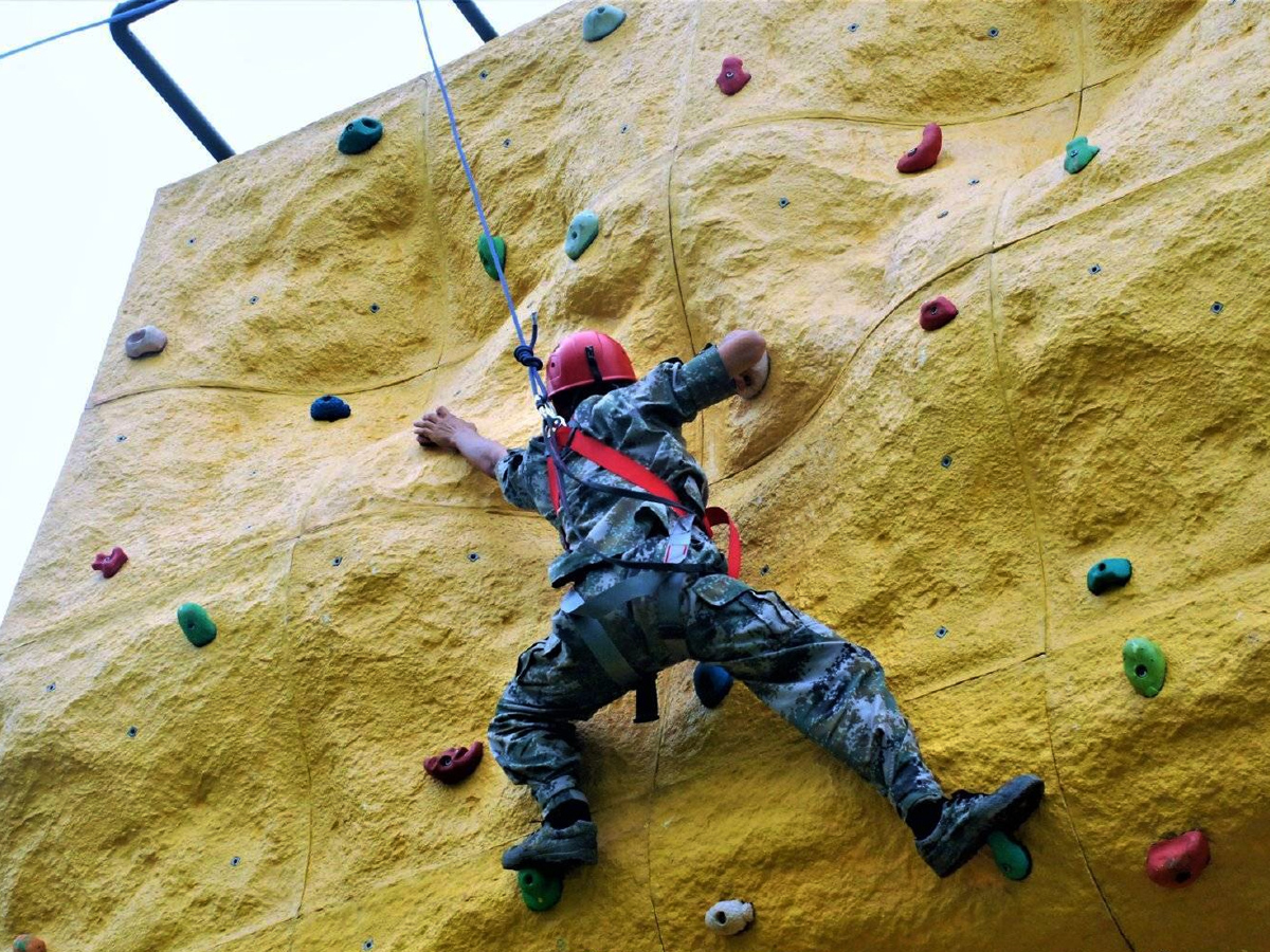 �T��������չ�(xi��ng)Ŀ�����ʎr