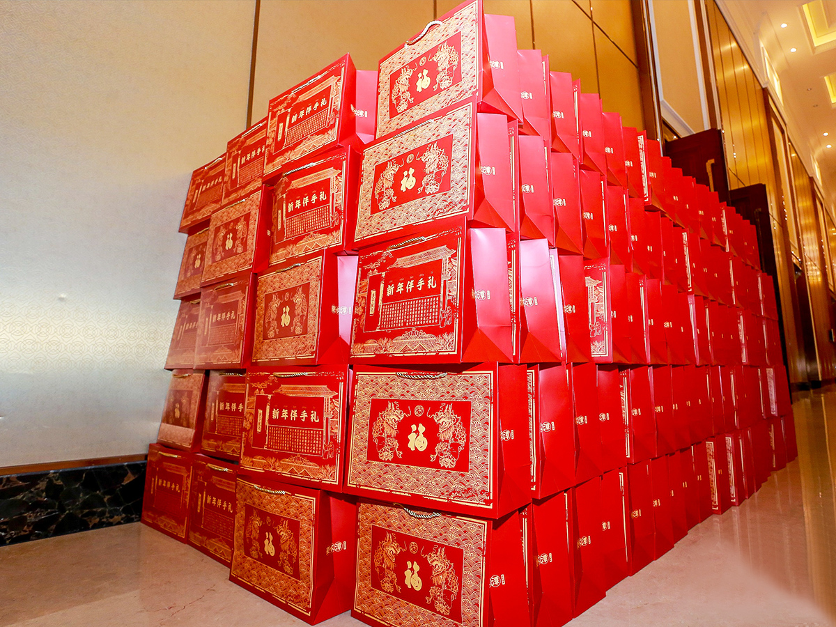 年會(huì)準(zhǔn)備的新年伴手禮