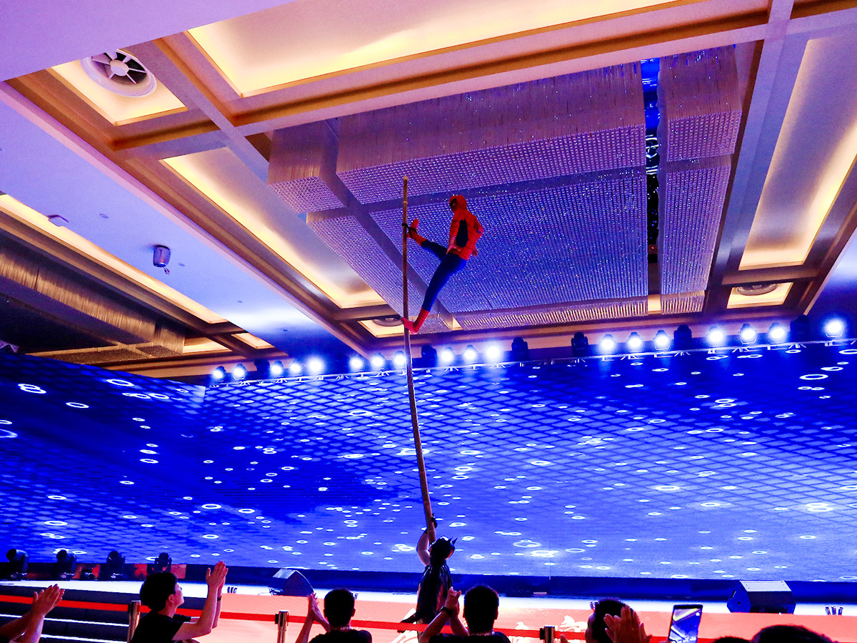 ���y���s������