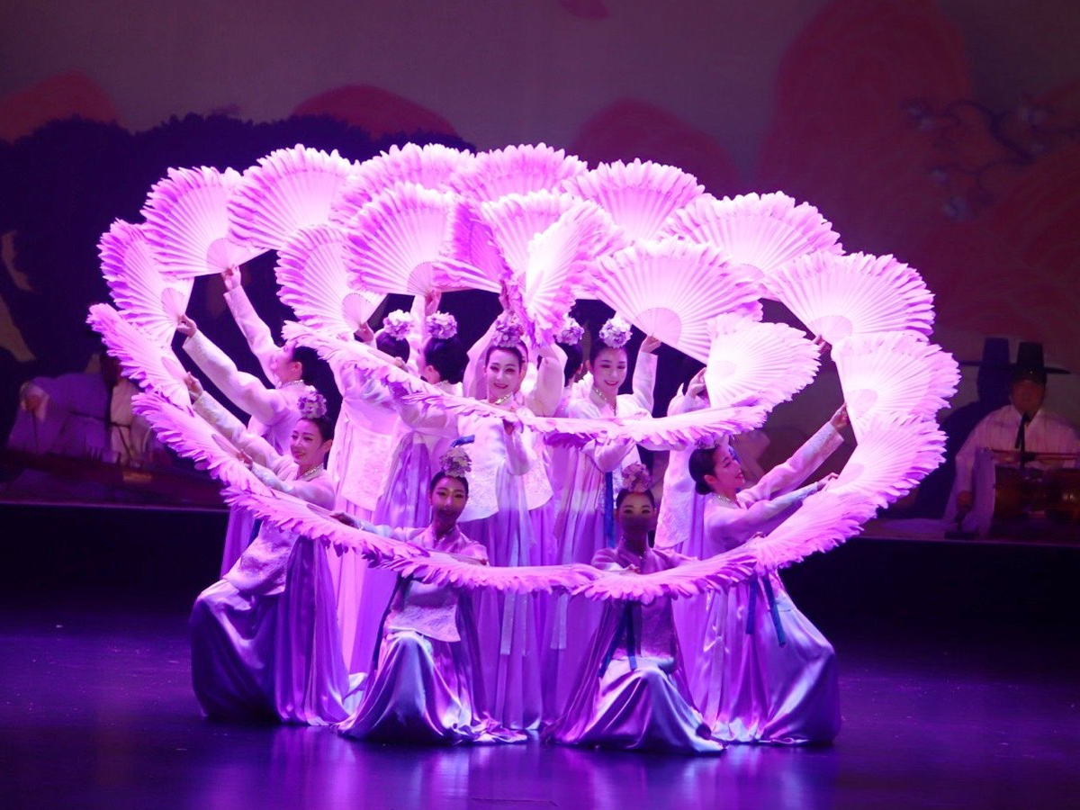 年會(huì)舞蹈表演節(jié)目——扇子舞