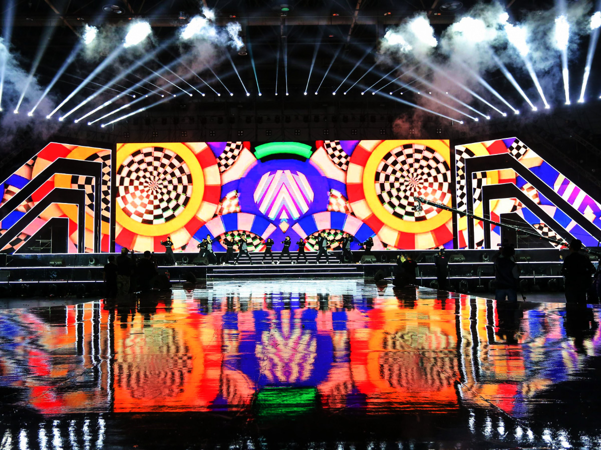 年會(huì)舞臺(tái)布置